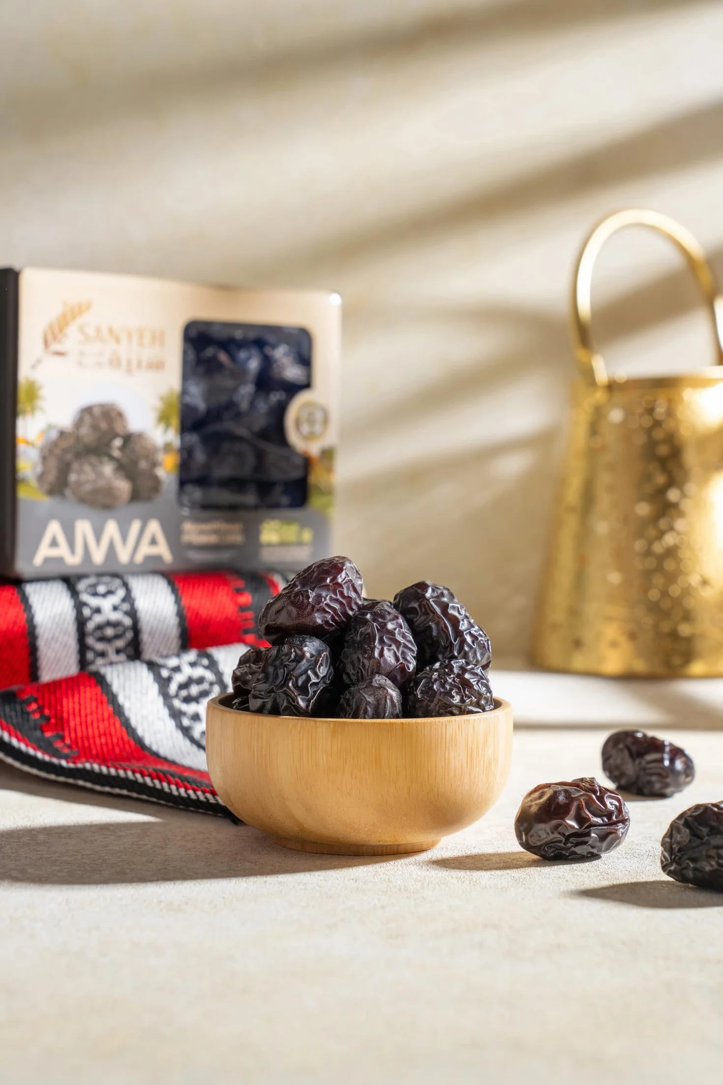 Sanyeh Dátiles Premium Ajwa 1kg – Dátiles negros suaves de Al Qassim, 100% Natural, Sin Azúcares añadidos, ricos en fibra y antioxidantes
