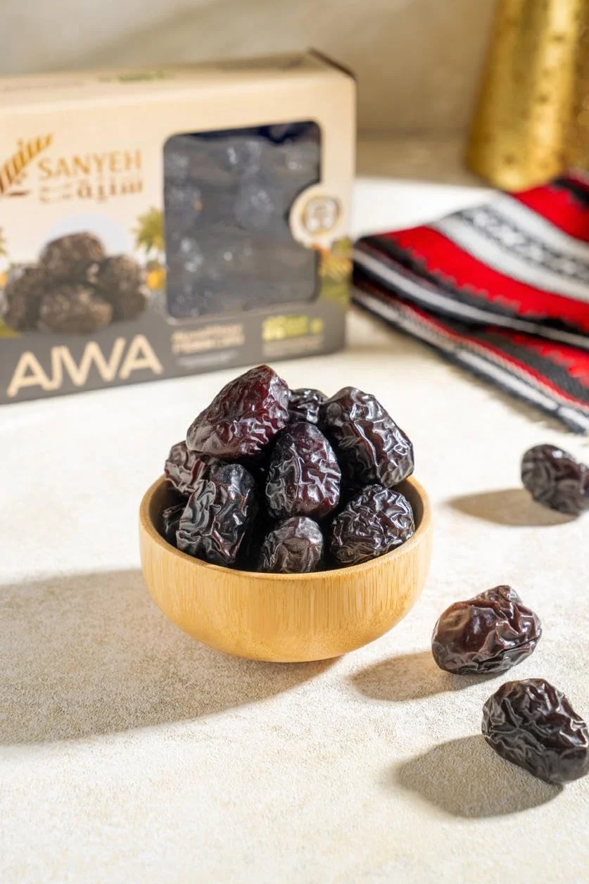 Sanyeh Dátiles Premium Ajwa 1kg – Dátiles negros suaves de Al Qassim, 100% Natural, Sin Azúcares añadidos, ricos en fibra y antioxidantes